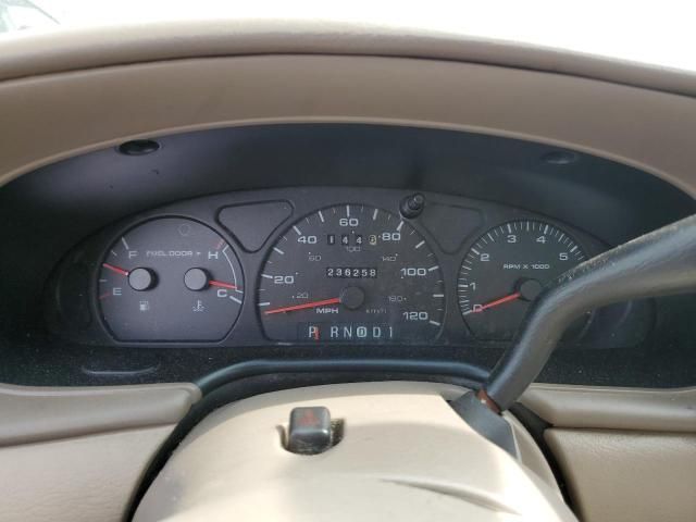 2003 Ford Taurus SES