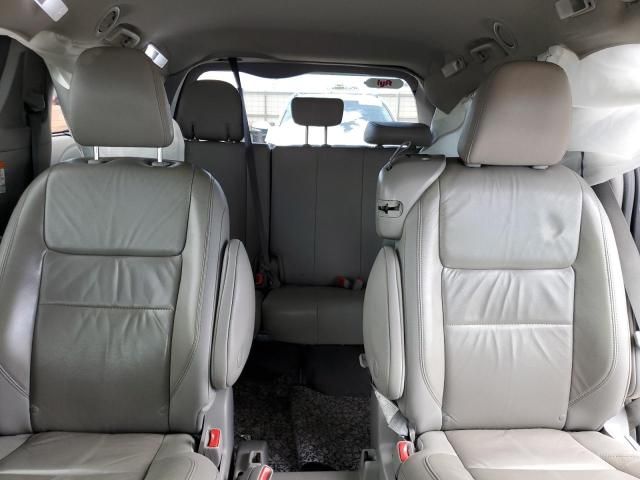 2019 Toyota Sienna XLE