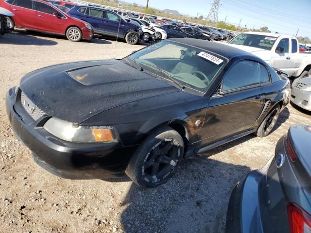 2004 Ford Mustang