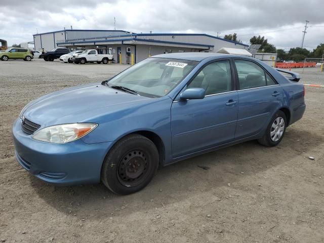 2004 Toyota Camry LE