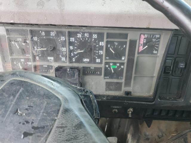 1999 International 4000 4700