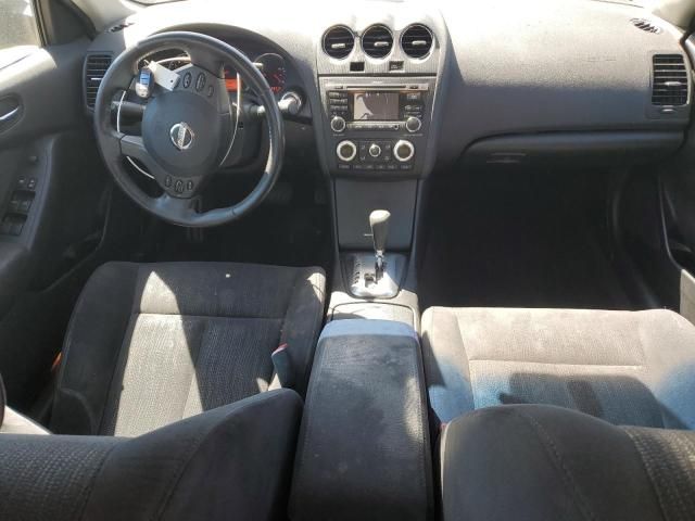 2010 Nissan Altima Base