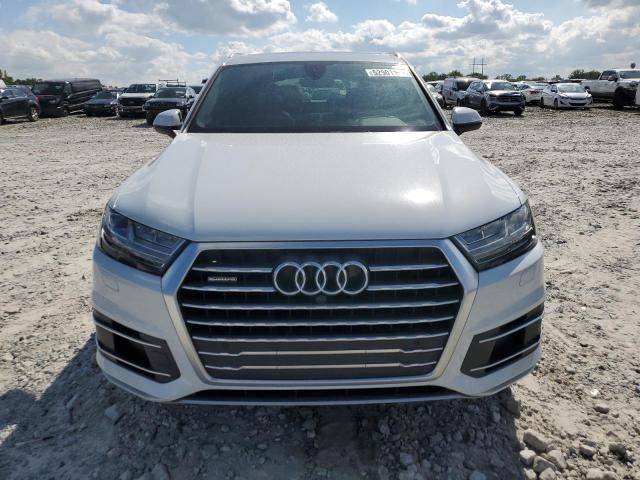 2019 Audi Q7 Premium Plus