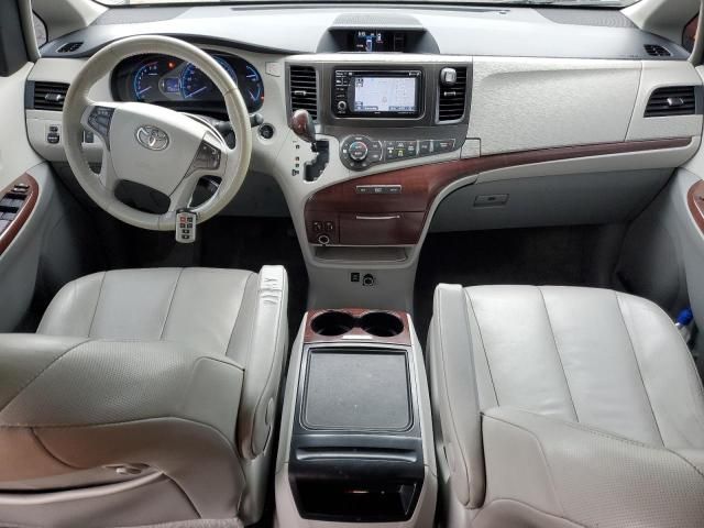 2014 Toyota Sienna XLE