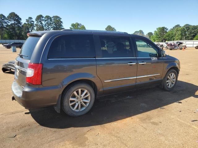 2015 Chrysler Town & Country Limited Platinum