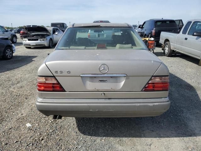 1995 Mercedes-Benz E 320 Base