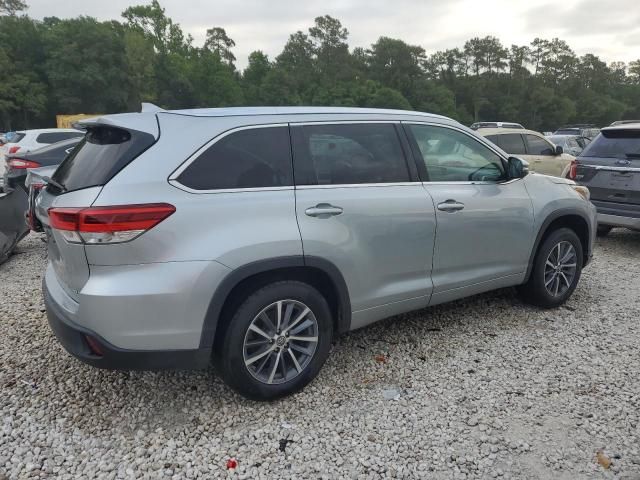 2018 Toyota Highlander SE