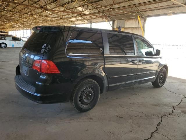 2013 Volkswagen Routan S