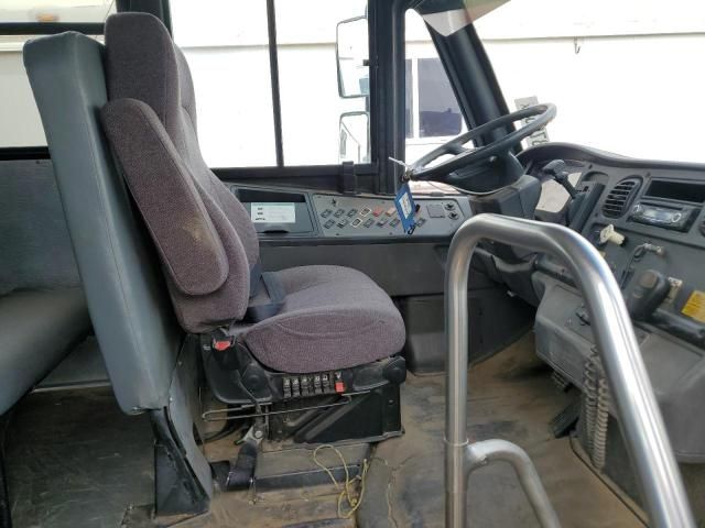 2013 Freightliner Chassis B2B