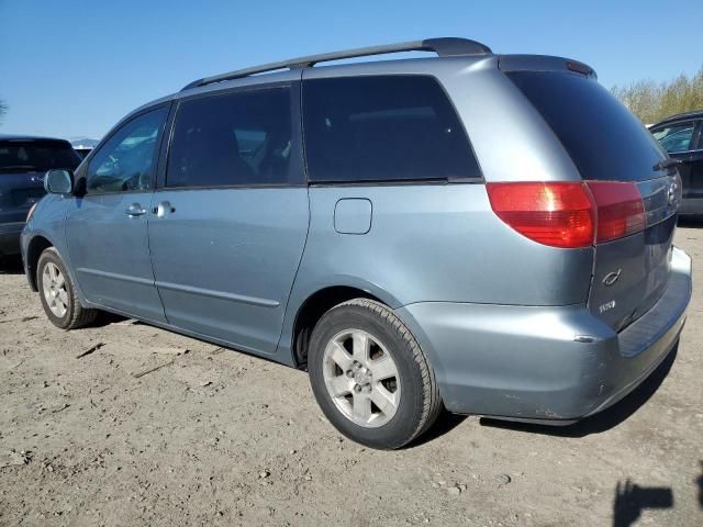 2004 Toyota Sienna XLE