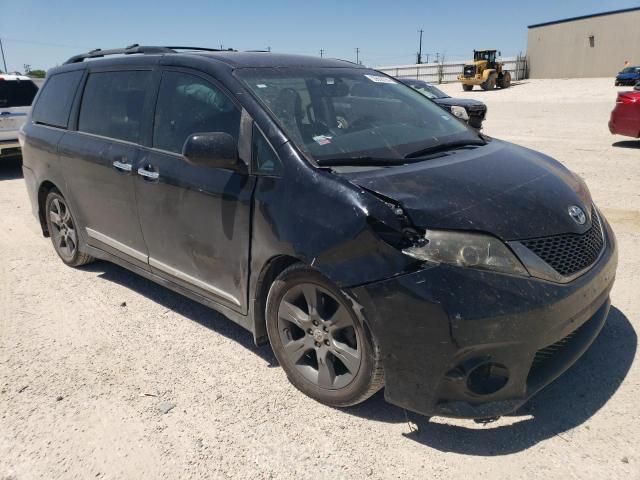 2016 Toyota Sienna SE