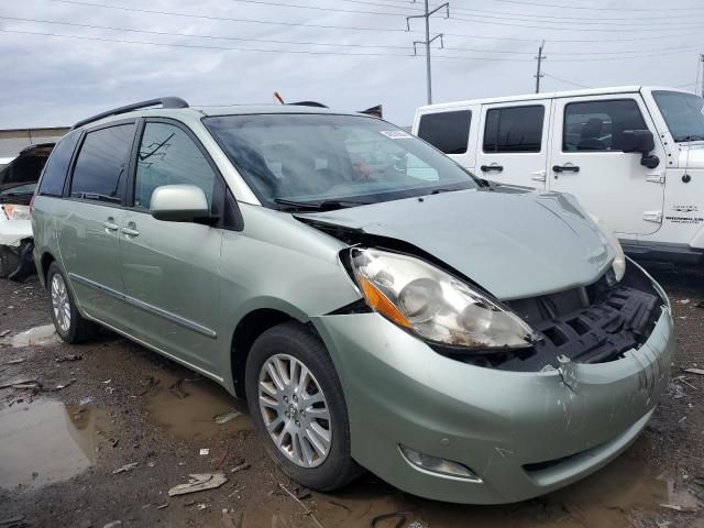 2010 Toyota Sienna XLE