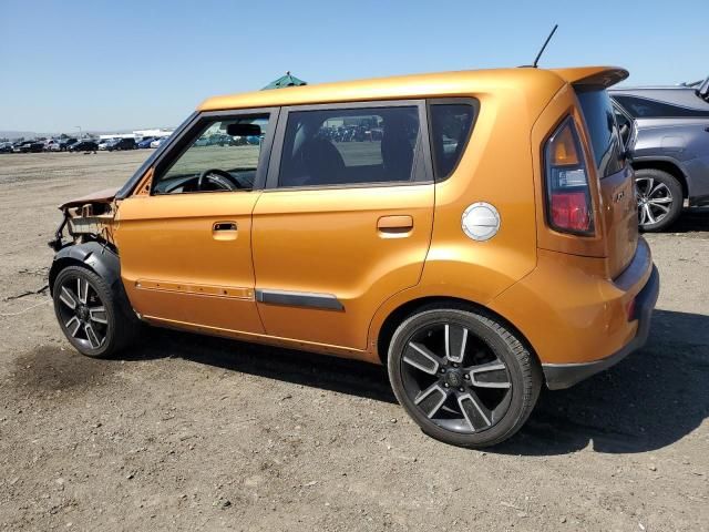 2010 KIA Soul +