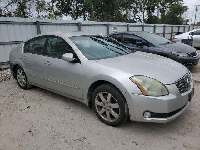 2004 Nissan Maxima SE