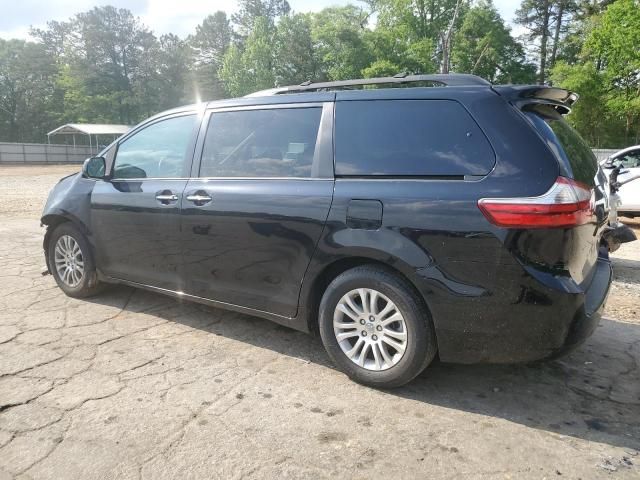 2015 Toyota Sienna XLE