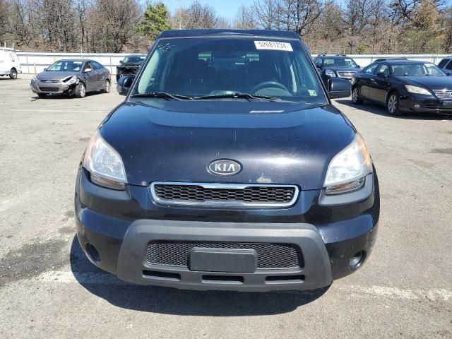 2011 KIA Soul +