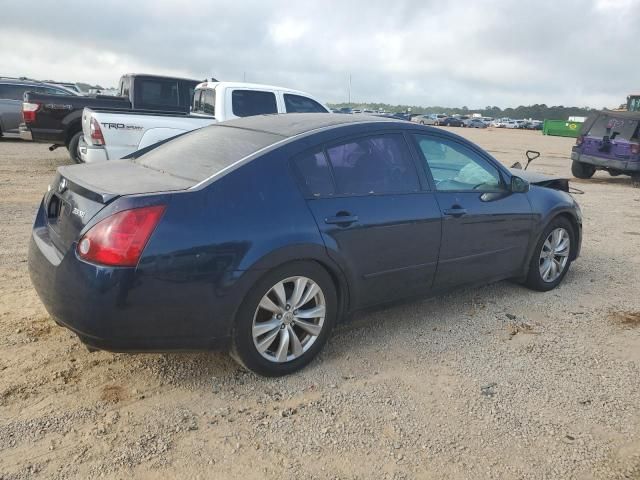 2005 Nissan Maxima SE