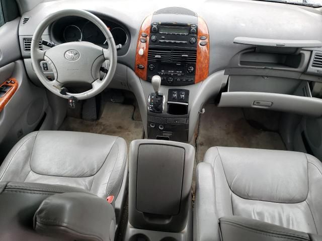 2008 Toyota Sienna XLE