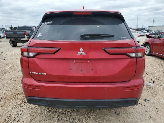 2022 Mitsubishi Outlander ES