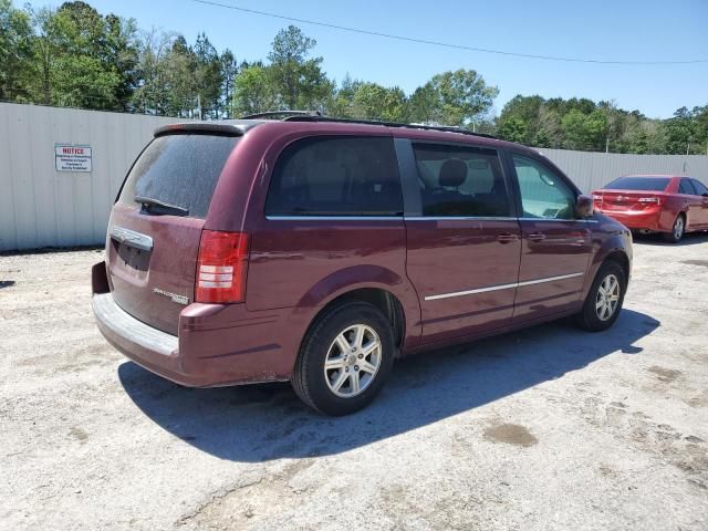 2009 Chrysler Town & Country Touring