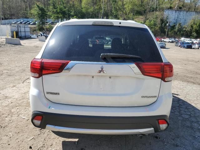 2016 Mitsubishi Outlander SE