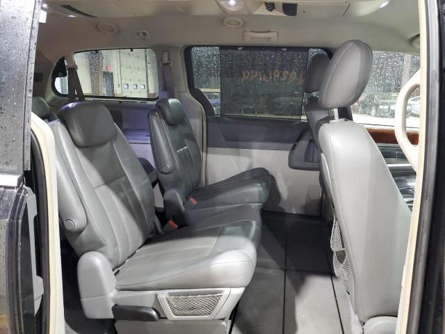 2009 Chrysler Town & Country Touring