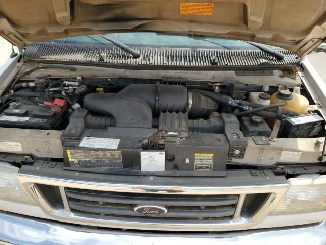 2007 Ford Econoline E350 Super Duty Cutaway Van