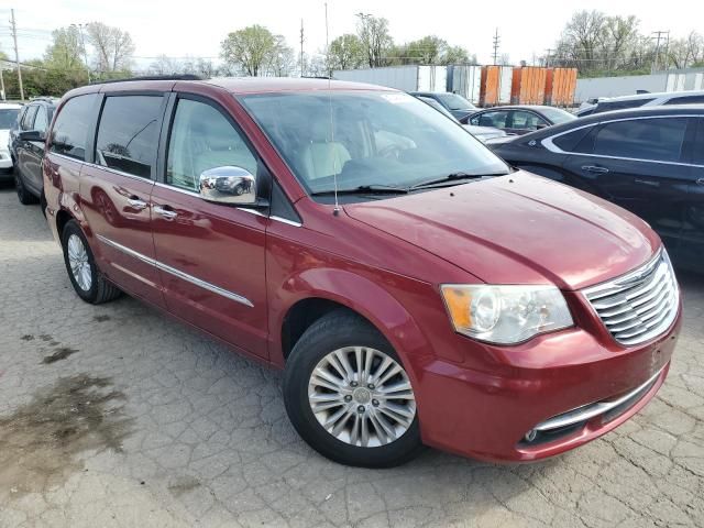 2013 Chrysler Town & Country Touring L