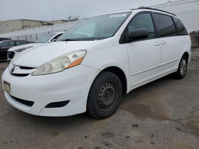 2010 Toyota Sienna CE