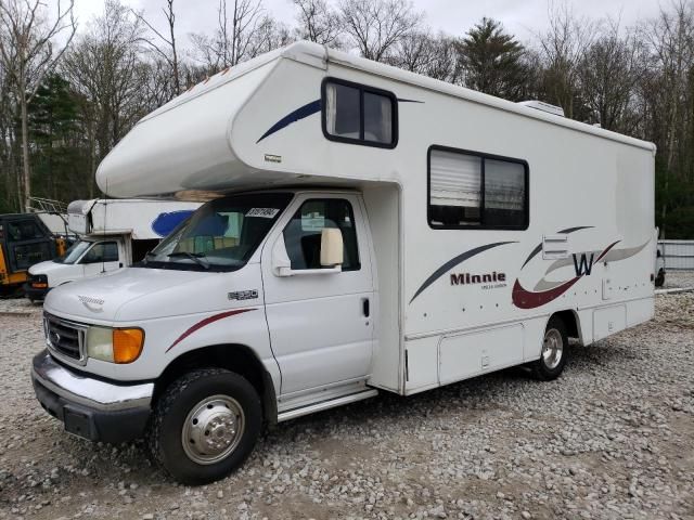 2005 Ford Econoline E350 Super Duty Cutaway Van