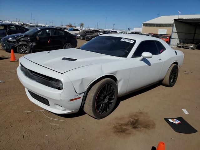 2016 Dodge Challenger SXT