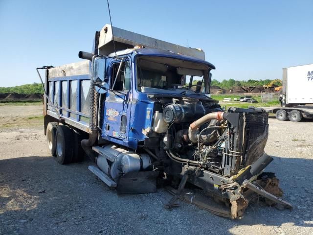 1997 Mack 600 CH600