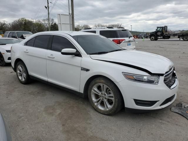 2018 Ford Taurus SEL