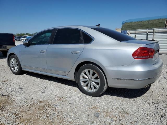 2012 Volkswagen Passat SEL