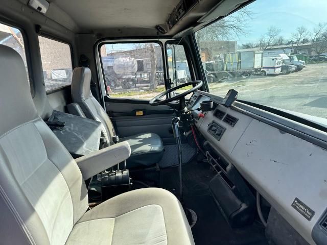 2003 Freightliner Medium Conventional FL70