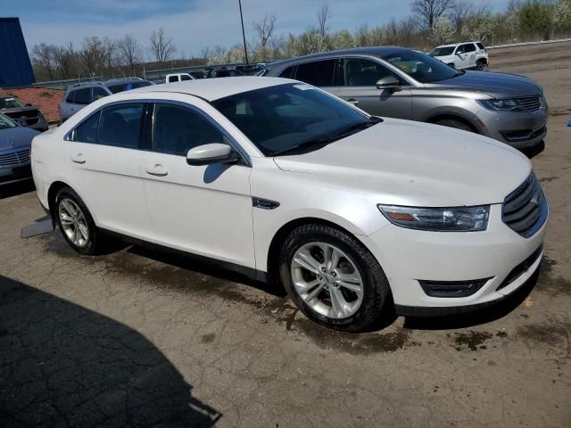 2014 Ford Taurus SEL