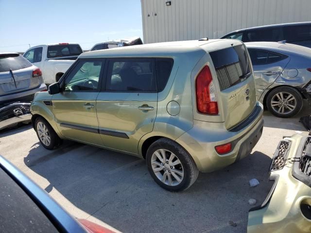 2013 KIA Soul +