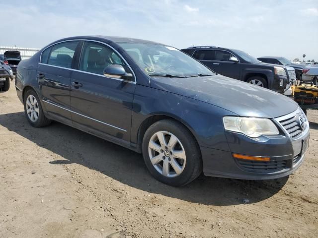 2006 Volkswagen Passat 2.0T Luxury