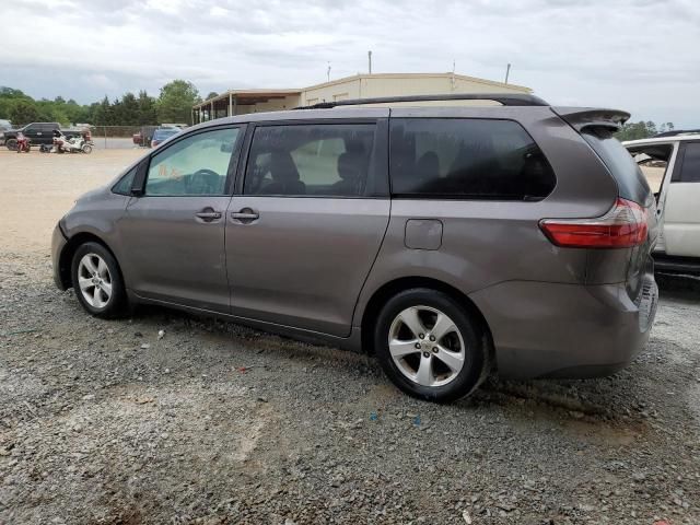 2015 Toyota Sienna LE