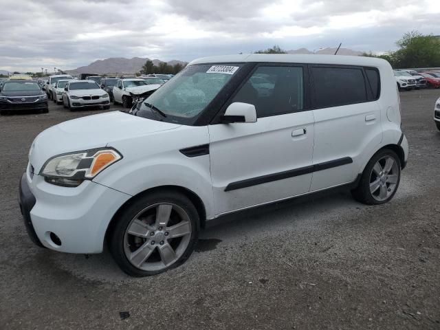 2010 KIA Soul +