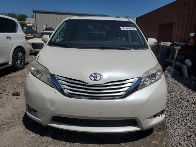 2013 Toyota Sienna XLE