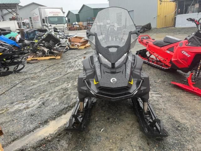 2024 Skidoo Skandic LE