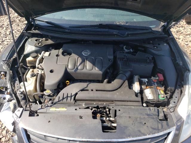 2010 Nissan Altima Base