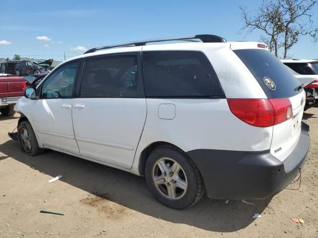 2009 Toyota Sienna CE