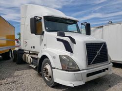 Salvage trucks for sale at Louisville, KY auction: 2009 Volvo VN VNL