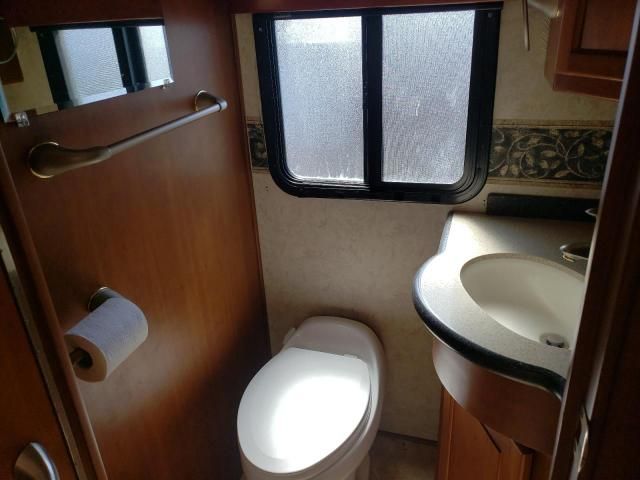 2005 Tiffin Motorhomes Inc 2005 Freightliner Chassis X Line Motor Home