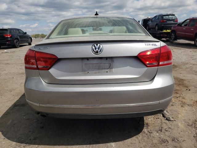 2013 Volkswagen Passat SEL