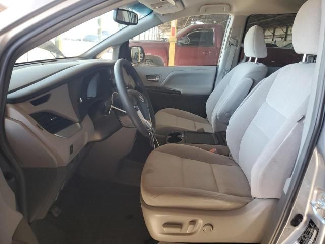 2015 Toyota Sienna LE