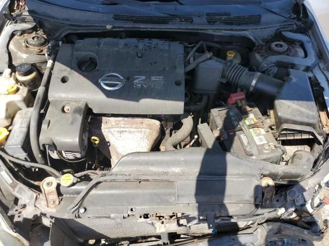 2002 Nissan Altima Base