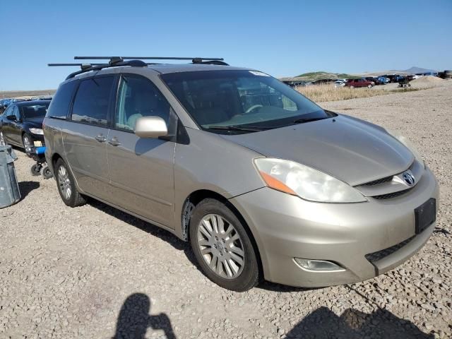 2008 Toyota Sienna XLE